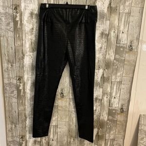 7 for all mankind faux leather black crocodile skinny pants L